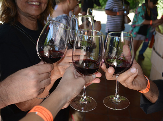 This image displays home page photo as background image in Shadow Glen Apartments.